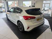 Ford Focus 1.5 EcoBlue ST-Line X Hatchback 5dr Diesel Auto Euro 6 (s/s) (120 ps) 