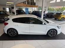 Ford Focus 1.5 EcoBlue ST-Line X Hatchback 5dr Diesel Auto Euro 6 (s/s) (120 ps) 