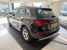 Audi Q5 2.0 TDI 40 Sport SUV 5dr Diesel S Tronic quattro Euro 6 (s/s) (190 ps) 