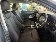 Audi Q3 2.0 TFSI 40 Sport SUV 5dr Petrol S Tronic quattro Euro 6 (s/s) (190 ps) 