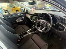 Audi Q3 2.0 TFSI 40 Sport SUV 5dr Petrol S Tronic quattro Euro 6 (s/s) (190 ps) 
