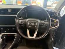 Audi Q3 2.0 TFSI 40 Sport SUV 5dr Petrol S Tronic quattro Euro 6 (s/s) (190 ps) 