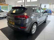Hyundai TUCSON 1.7 CRDi Blue Drive SE Nav SUV 5dr Diesel DCT Euro 6 (s/s) (141 ps) 