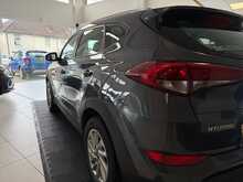 Hyundai TUCSON 1.7 CRDi Blue Drive SE Nav SUV 5dr Diesel DCT Euro 6 (s/s) (141 ps) 