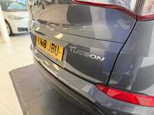 Hyundai TUCSON 1.7 CRDi Blue Drive SE Nav SUV 5dr Diesel DCT Euro 6 (s/s) (141 ps) 