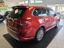 Mitsubishi Outlander 2.4h TwinMotor 13.8kWh 4hs SUV 5dr Petrol Plug-in Hybrid CVT 4WD Euro 6 (s/s) (209 ps) 