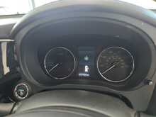 Mitsubishi Outlander 2.4h TwinMotor 13.8kWh 4hs SUV 5dr Petrol Plug-in Hybrid CVT 4WD Euro 6 (s/s) (209 ps) 