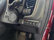 Mitsubishi Outlander 2.4h TwinMotor 13.8kWh 4hs SUV 5dr Petrol Plug-in Hybrid CVT 4WD Euro 6 (s/s) (209 ps) 