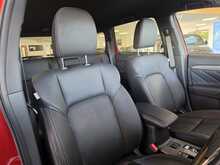 Mitsubishi Outlander 2.4h TwinMotor 13.8kWh 4hs SUV 5dr Petrol Plug-in Hybrid CVT 4WD Euro 6 (s/s) (209 ps) 