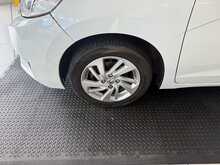 Honda Jazz i-VTEC SE Navi Hatchback 1.3 Manual Petrol 
