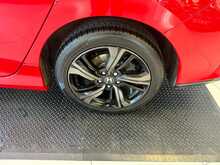 Honda Civic 1.0 VTEC Turbo SR Hatchback 5dr Petrol Manual Euro 6 (s/s) (126 ps) 