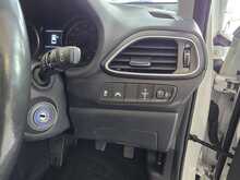 Hyundai i30 1.0 T-GDi Blue Drive SE Nav Hatchback 5dr Petrol Manual Euro 6 (s/s) (120 ps) 