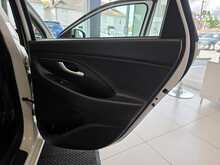 Hyundai i30 1.0 T-GDi Blue Drive SE Nav Hatchback 5dr Petrol Manual Euro 6 (s/s) (120 ps) 