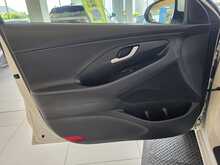 Hyundai i30 1.0 T-GDi Blue Drive SE Nav Hatchback 5dr Petrol Manual Euro 6 (s/s) (120 ps) 