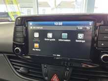 Hyundai i30 1.0 T-GDi Blue Drive SE Nav Hatchback 5dr Petrol Manual Euro 6 (s/s) (120 ps) 