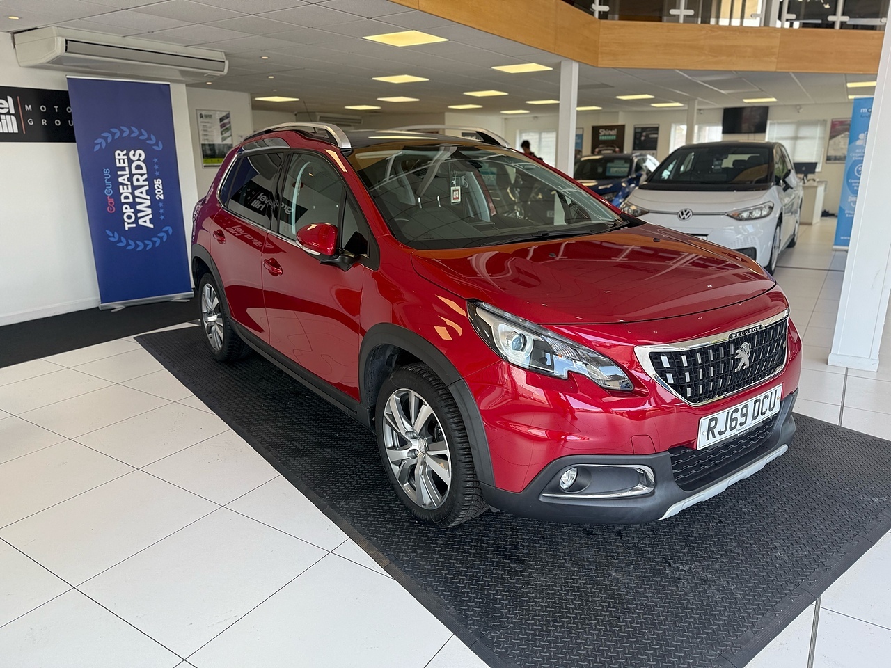 Peugeot 1.2 PureTech Allure Premium SUV 5dr Petrol Manual Euro 6 (s/s) (110 ps)