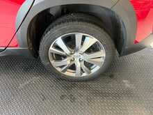 Peugeot 2008 1.2 PureTech Allure Premium SUV 5dr Petrol Manual Euro 6 (s/s) (110 ps) 