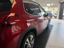 Peugeot 2008 1.2 PureTech Allure Premium SUV 5dr Petrol Manual Euro 6 (s/s) (110 ps) 