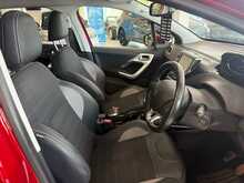 Peugeot 2008 1.2 PureTech Allure Premium SUV 5dr Petrol Manual Euro 6 (s/s) (110 ps) 