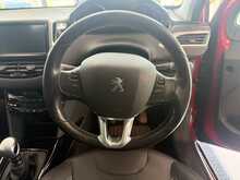 Peugeot 2008 1.2 PureTech Allure Premium SUV 5dr Petrol Manual Euro 6 (s/s) (110 ps) 