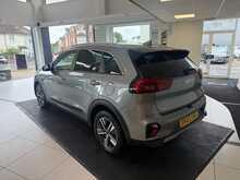 Kia Niro 1.6 GDi 2 SUV 5dr Petrol Hybrid DCT Euro 6 (s/s) (139 bhp) 