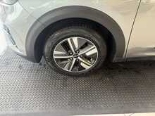 Kia Niro 1.6 GDi 2 SUV 5dr Petrol Hybrid DCT Euro 6 (s/s) (139 bhp) 