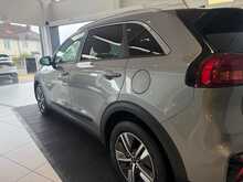 Kia Niro 1.6 GDi 2 SUV 5dr Petrol Hybrid DCT Euro 6 (s/s) (139 bhp) 