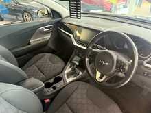 Kia Niro 1.6 GDi 2 SUV 5dr Petrol Hybrid DCT Euro 6 (s/s) (139 bhp) 