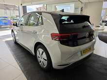 Volkswagen ID.3 Pro Performance 58kWh Life Hatchback 5dr Electric Auto (204 ps) 