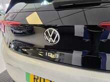 Volkswagen ID.3 Pro Performance 58kWh Life Hatchback 5dr Electric Auto (204 ps) 