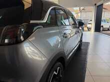 Vauxhall Crossland 1.5 Turbo D Ultimate SUV 5dr Diesel Auto Euro 6 (s/s) (120 ps) 