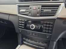 Mercedes-Benz E Class 3.0 E350 CDI V6 BlueEfficiency Avantgarde Edition 125 Saloon 4dr Diesel G-Tronic+ Euro 5 (265 ps) 
