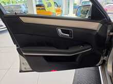 Mercedes-Benz E Class 3.0 E350 CDI V6 BlueEfficiency Avantgarde Edition 125 Saloon 4dr Diesel G-Tronic+ Euro 5 (265 ps) 