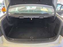 Mercedes-Benz E Class 3.0 E350 CDI V6 BlueEfficiency Avantgarde Edition 125 Saloon 4dr Diesel G-Tronic+ Euro 5 (265 ps) 