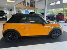 MINI Convertible 1.5 Cooper Convertible 2dr Petrol Manual Euro 6 (s/s) (136 ps) 