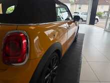 MINI Convertible 1.5 Cooper Convertible 2dr Petrol Manual Euro 6 (s/s) (136 ps) 