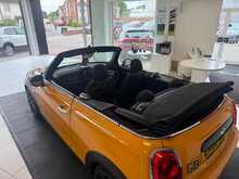 MINI Convertible 1.5 Cooper Convertible 2dr Petrol Manual Euro 6 (s/s) (136 ps) 