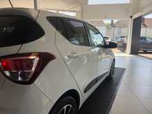 Hyundai i10 GO! SE Hatchback 1.0 Manual Petrol 