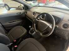 Hyundai i10 GO! SE Hatchback 1.0 Manual Petrol 