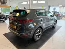 Kia Sportage 1.6 CRDi MHEV 2 SUV 5dr Diesel Hybrid Manual Euro 6 (s/s) (134 bhp) 
