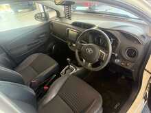 Toyota Yaris 1.5 VVT-h Excel Hatchback 5dr Petrol Hybrid E-CVT Euro 6 (15in Alloy) (101 ps) 