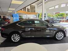 Skoda Superb 2.0 TDI SE L Executive Hatchback 5dr Diesel DSG Auto 6Spd Euro 6 (s/s) (190 ps) 