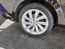 Skoda Superb 2.0 TDI SE L Executive Hatchback 5dr Diesel DSG Auto 6Spd Euro 6 (s/s) (190 ps) 