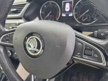 Skoda Superb 2.0 TDI SE L Executive Hatchback 5dr Diesel DSG Auto 6Spd Euro 6 (s/s) (190 ps) 