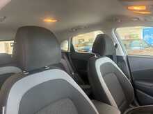 Hyundai KONA 1.0 T-GDi Blue Drive SE SUV 5dr Petrol Manual Euro 6 (s/s) (120 ps) 