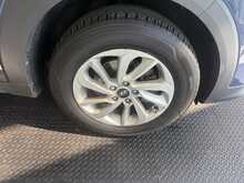Hyundai TUCSON 1.7 CRDi Blue Drive SE Nav SUV 5dr Diesel Manual Euro 6 (s/s) (116 ps) 