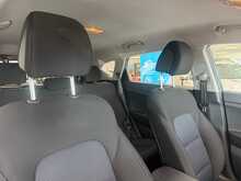 Hyundai TUCSON 1.7 CRDi Blue Drive SE Nav SUV 5dr Diesel Manual Euro 6 (s/s) (116 ps) 