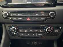 Kia Niro 1.6h GDi GPF 2 SUV 5dr Petrol Hybrid DCT Euro 6 (s/s) (139 bhp) 