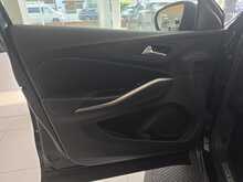Vauxhall Grandland 1.6 13.2kWh GS Line SUV 5dr Petrol Plug-in Hybrid Auto Euro 6 (s/s) (225 ps) 