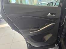 Vauxhall Grandland 1.6 13.2kWh GS Line SUV 5dr Petrol Plug-in Hybrid Auto Euro 6 (s/s) (225 ps) 